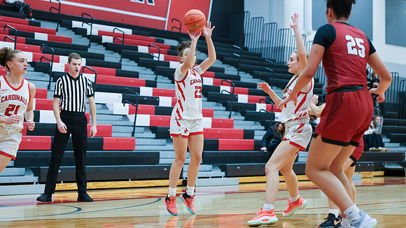 23 Kiya Dixon (39)