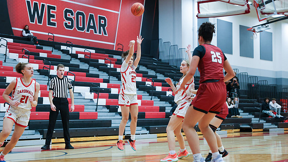 23 Kiya Dixon (40)