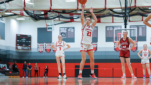 23 Kiya Dixon (50)