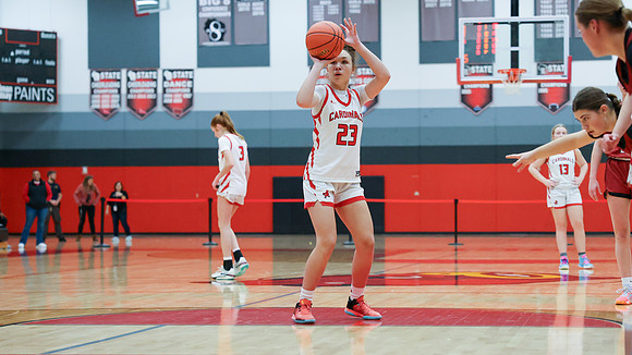 23 Kiya Dixon (51)