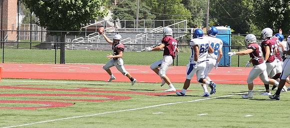 3 UWL 2018 Pre Season Scrmmage vs. U of Dubuque  (176)