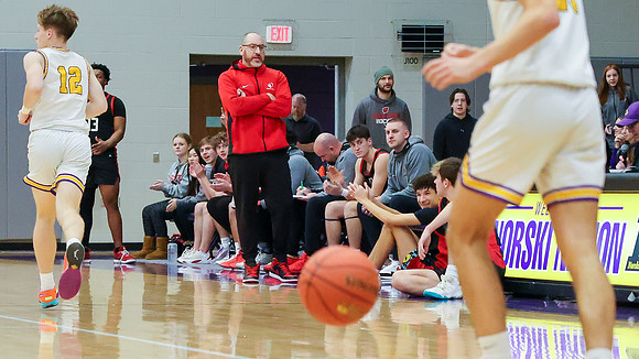 Coach Steve Maselter (10)