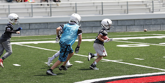 4th Grade A vs. 4th Grade D  (3)