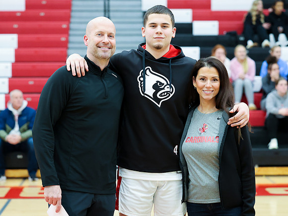 1-4-24 VARSITY & JV Parnets Night  (5)