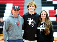 1-4-24 VARSITY & JV Parnets Night  (7)