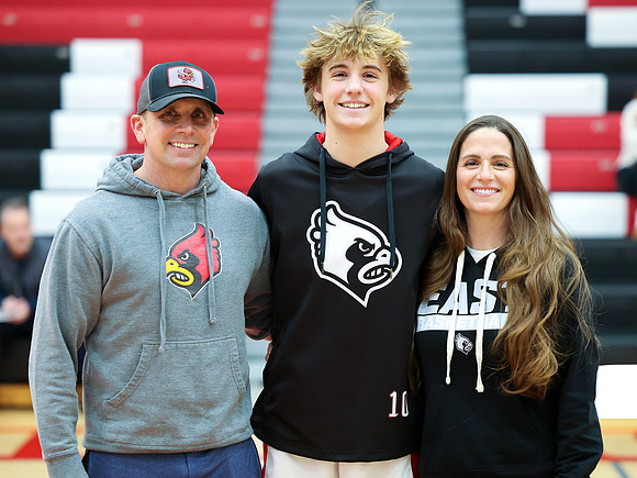 1-4-24 VARSITY & JV Parnets Night  (7)