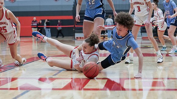 VARSITY vs. Sun Prairie West  (24)