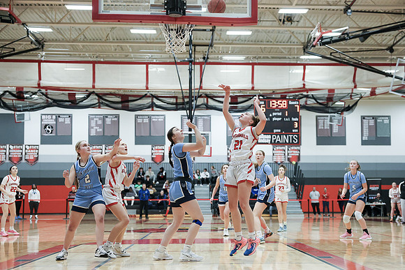 VARSITY vs. Sun Prairie West  (43)