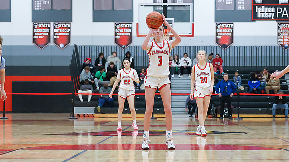 VARSITY vs. Sun Prairie West  (52)