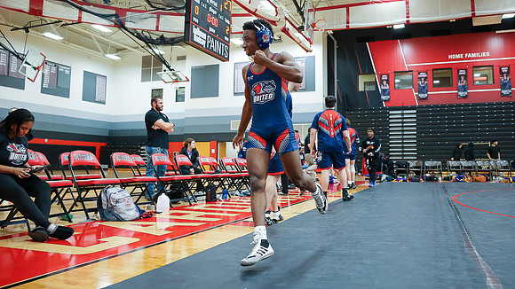 113 Deantae Spivey (24)