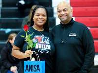 Manager Anisa Whipple  (4)