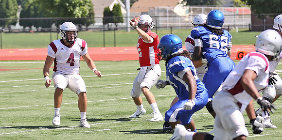 3 UWL 2018 Pre Season Scrmmage vs. U of Dubuque  (18)