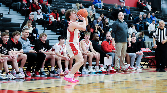 Coach Steve Maselter  (33)