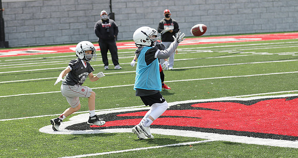 4th Grade A vs. 4th Grade D  (25)