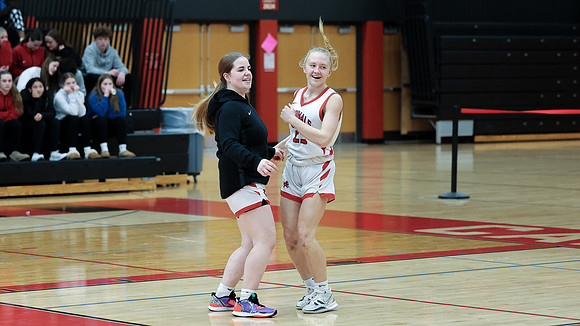 15 Danica Walters  (11)