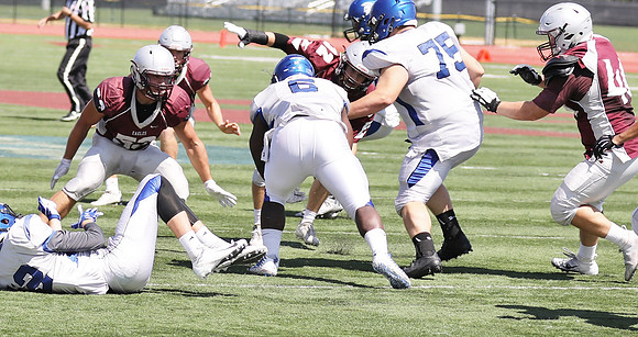 3 UWL 2018 Pre Season Scrmmage vs. U of Dubuque  (37)