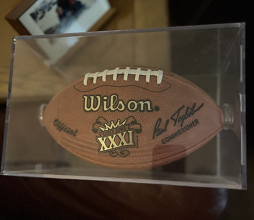 ($1000.00) Item #51 Reggie White Autographed Superbowl XXXI Pro Football & Case
