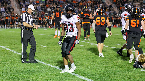 23 Marcus Rowe (18)