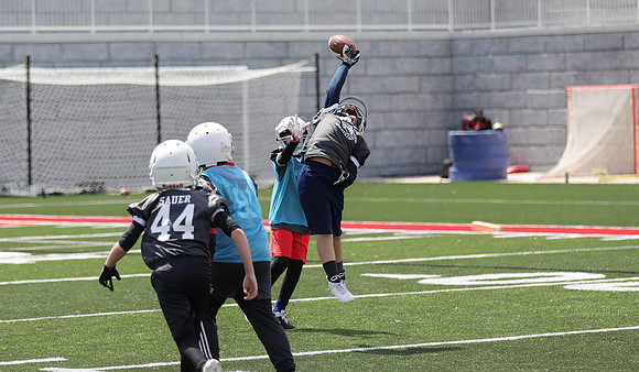 4th Grade A vs. 4th Grade D  (43)