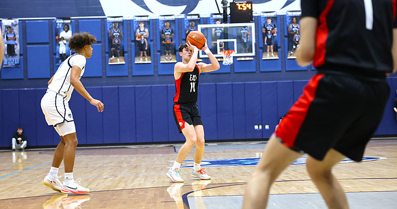 2-20-24 VARSITY vs. Sun Prairie West  (18)