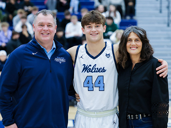 2-20-24 SENIOR NIGHT  (31)