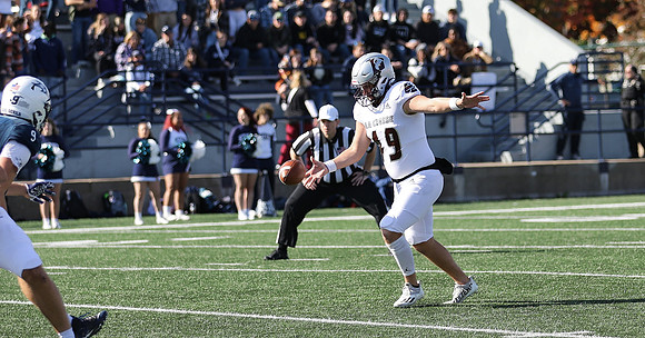 10-8-22 vs. UW Stout  (186)