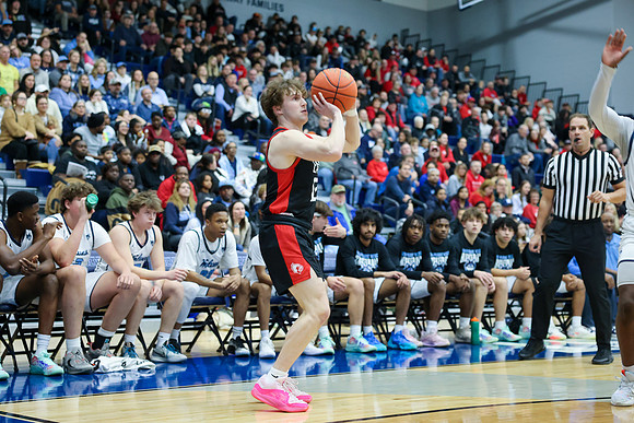 2-20-24 VARSITY vs. Sun Prairie West    (29)