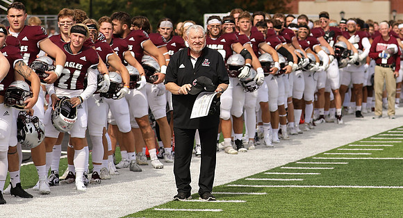 Coach Mike Anderson  (2)