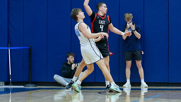 2-20-24 Casey Wambach vs. Sun Prairie East  (44)