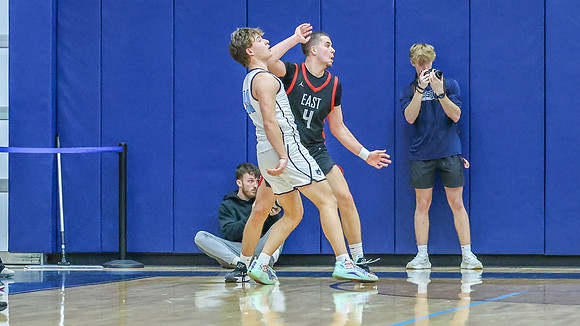 2-20-24 Casey Wambach vs. Sun Prairie East  (45)