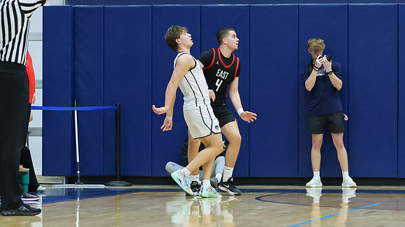 2-20-24 Casey Wambach vs. Sun Prairie East  (46)
