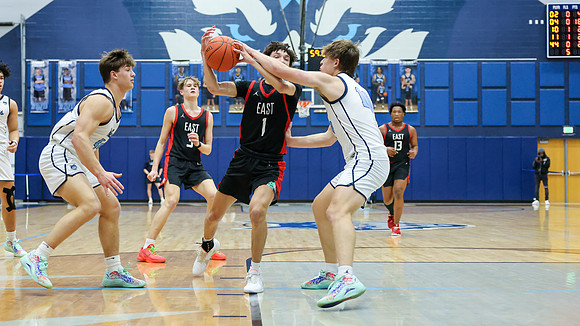 2-20-24 Casey Wambach vs. Sun Prairie East  (50)