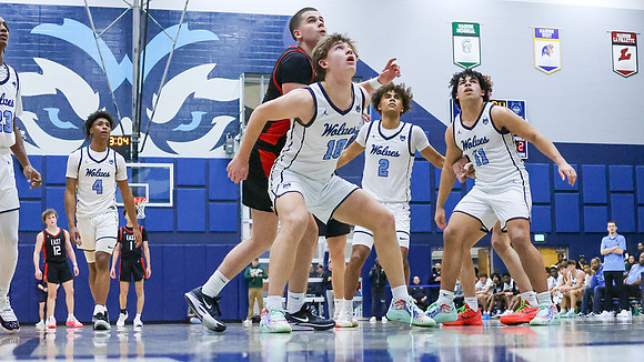 2-20-24 Casey Wambach vs. Sun Prairie East  (74)