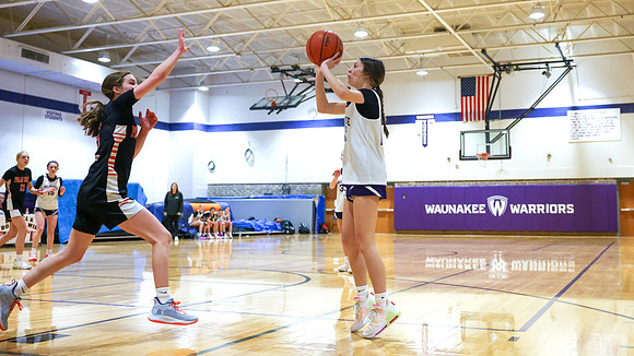 2-25-24 Waunakee 8th Grade Girls vs. Hortonville Championship Game at BIG BILL & BOB VAN WIE INVITATIONAL  (89)