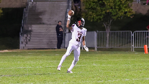 3 Deontae Spivey (14)