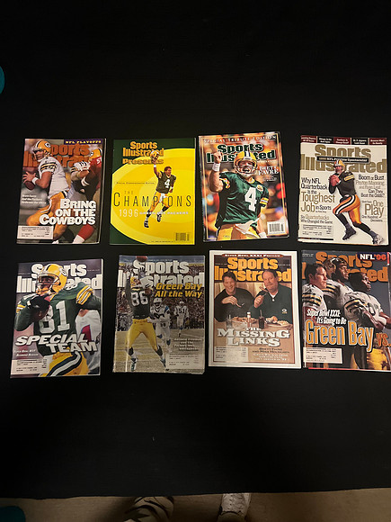 ($120.00) Item #114 Sports Illustarted 8 Issues  with Packers on Cover.
