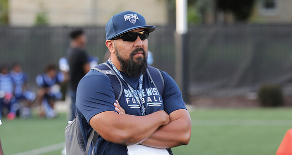 Coach Benito Alverado  (7)