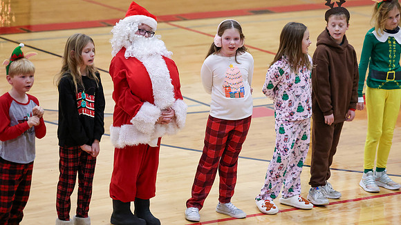 12-6-24 Ariella School Christmas Program (72)