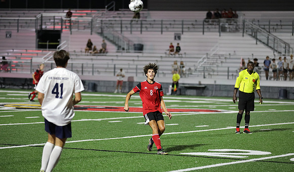 8 Landon Holmen (33)