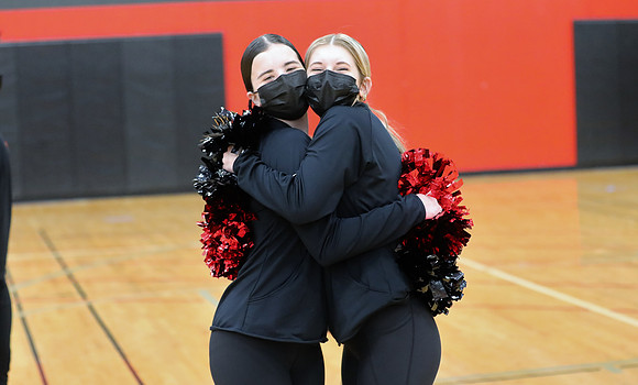 1-21-22 VARSITY Dance at Varsity Basketball Game  (3)