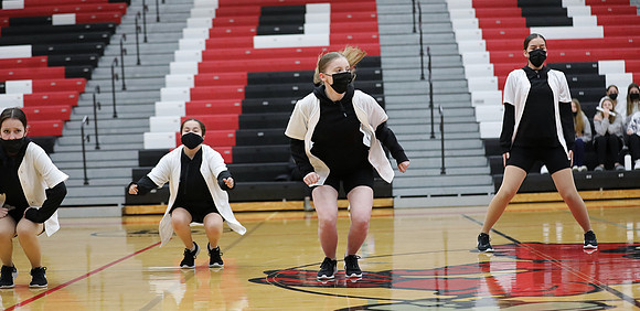 JV Dance 1-13-22 at JV Basketball Game  (24)