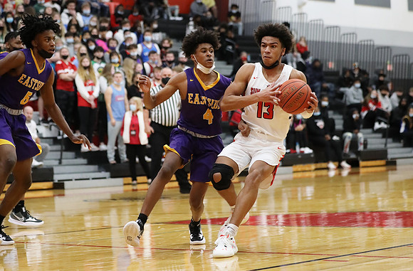13 Tyus Wills (4)