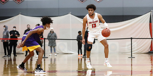 13 Tyus Wills (7)