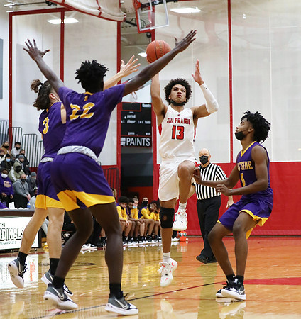 13 Tyus Wills (15)