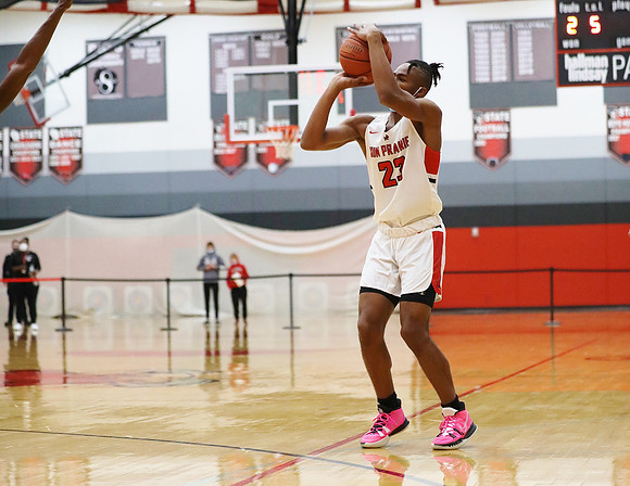 23 Darius Chestnut (4)