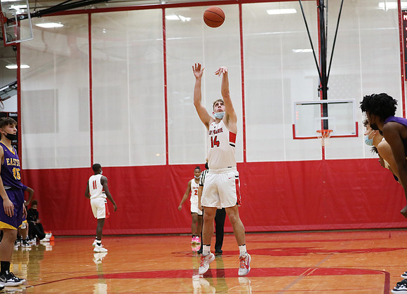 14 Ben Olson (28)