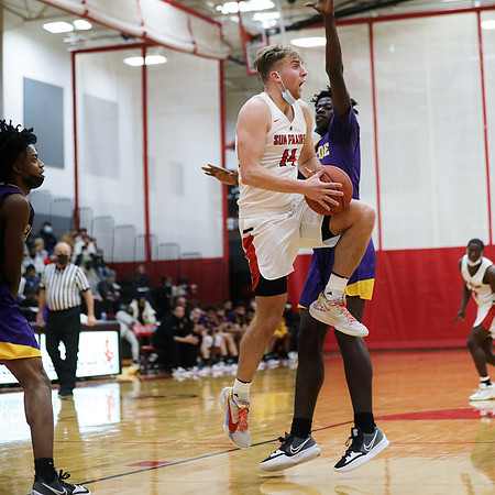 14 Ben Olson (38)