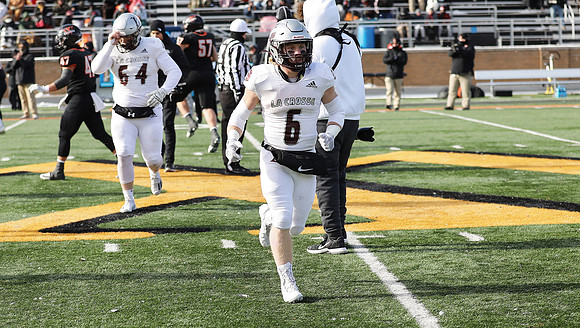 6 Joey Stutzman (7)