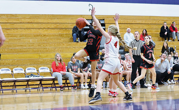 12-28-22 VARSITY vs. Seymour at Waunakee Holiday Tournament  (51)