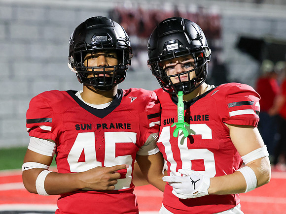 9-27-24 VARSITY vs. Monona Grove (221)